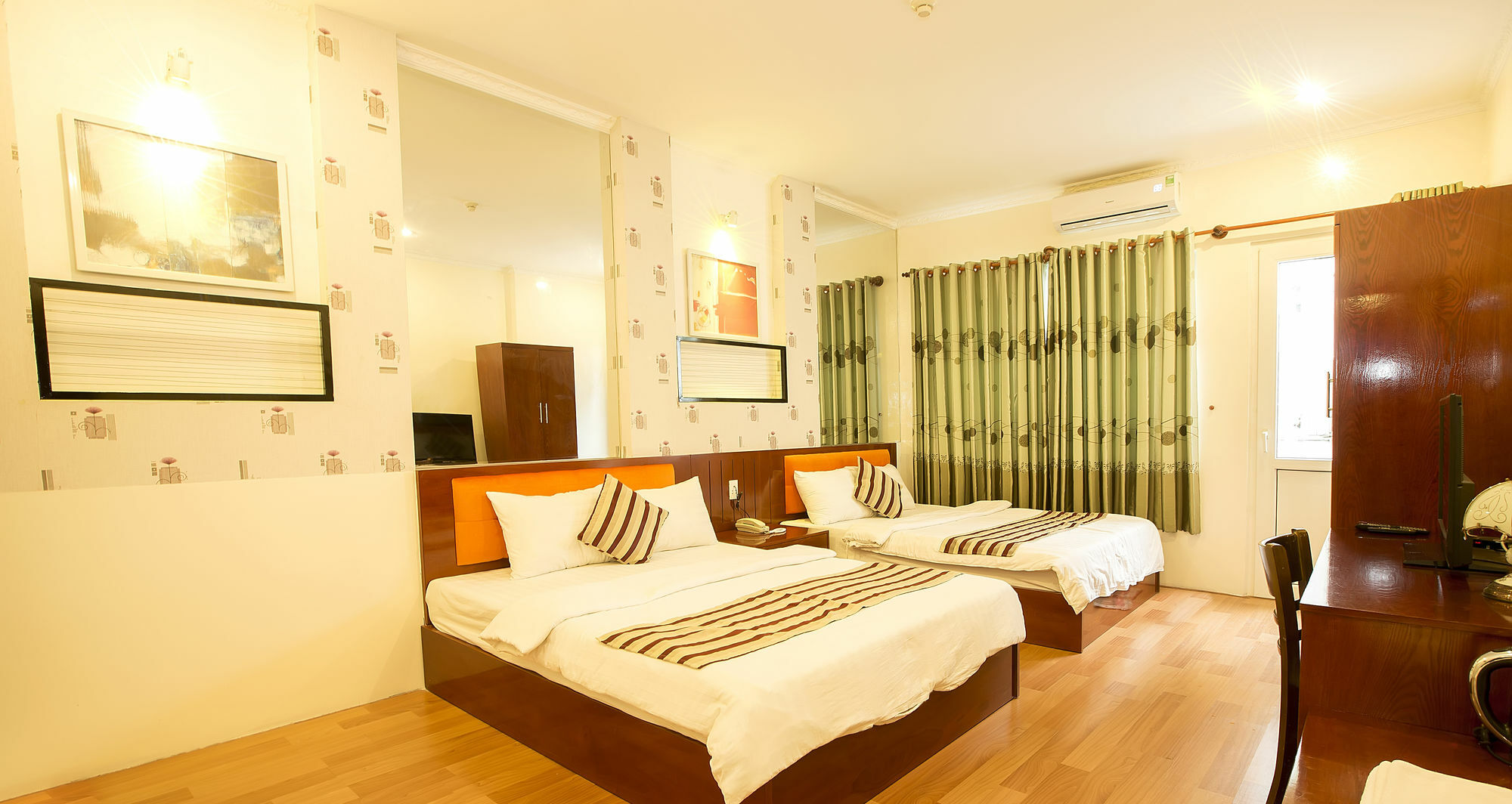 Saigon Crystal Hotel Ho Chi Minh-stad Buitenkant foto